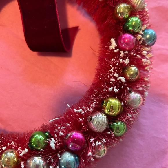 Vintage repurposed Festive Red Holiday Christmas Wreath with Bow - Picture 3 of 4